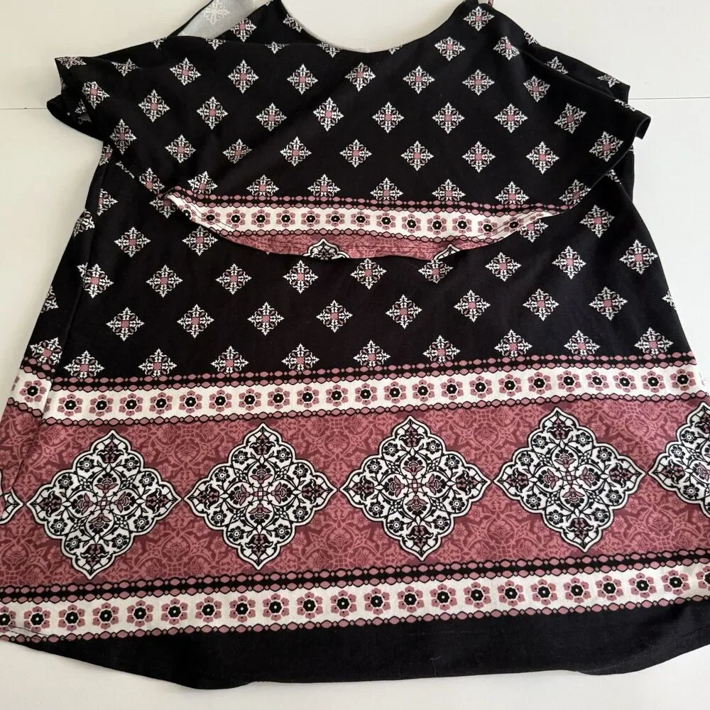 Free Kisses Floral Sleeveless Round Neck Stretch Blouse Size XL‎ - Picture 9 of 9